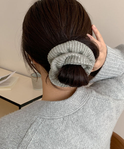 シュシュ 編み 秋冬 ニットヘアゴム レディース ヘアアレンジ 簡単髪留め 髪飾り まとめ髪 お団子 シンプル お洒落 フェミニン 大人 可愛い 女子会 99QNSP-011